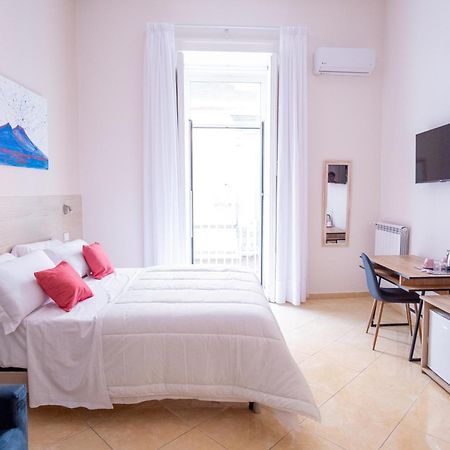 نابولي Leone Suites Toledo المظهر الخارجي الصورة
