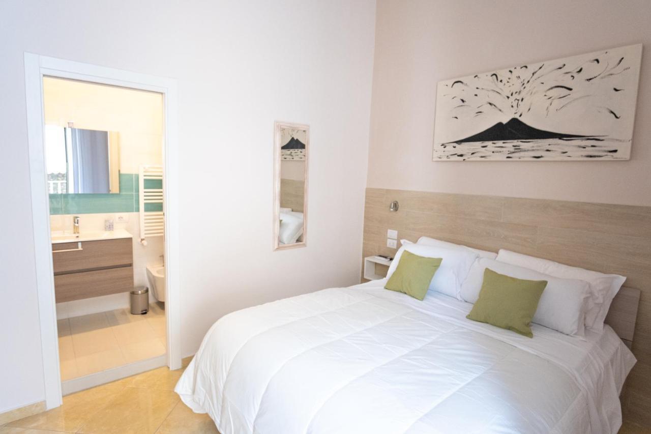 نابولي Leone Suites Toledo المظهر الخارجي الصورة