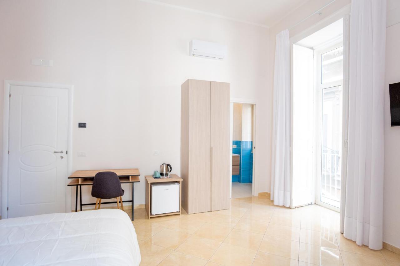 نابولي Leone Suites Toledo المظهر الخارجي الصورة