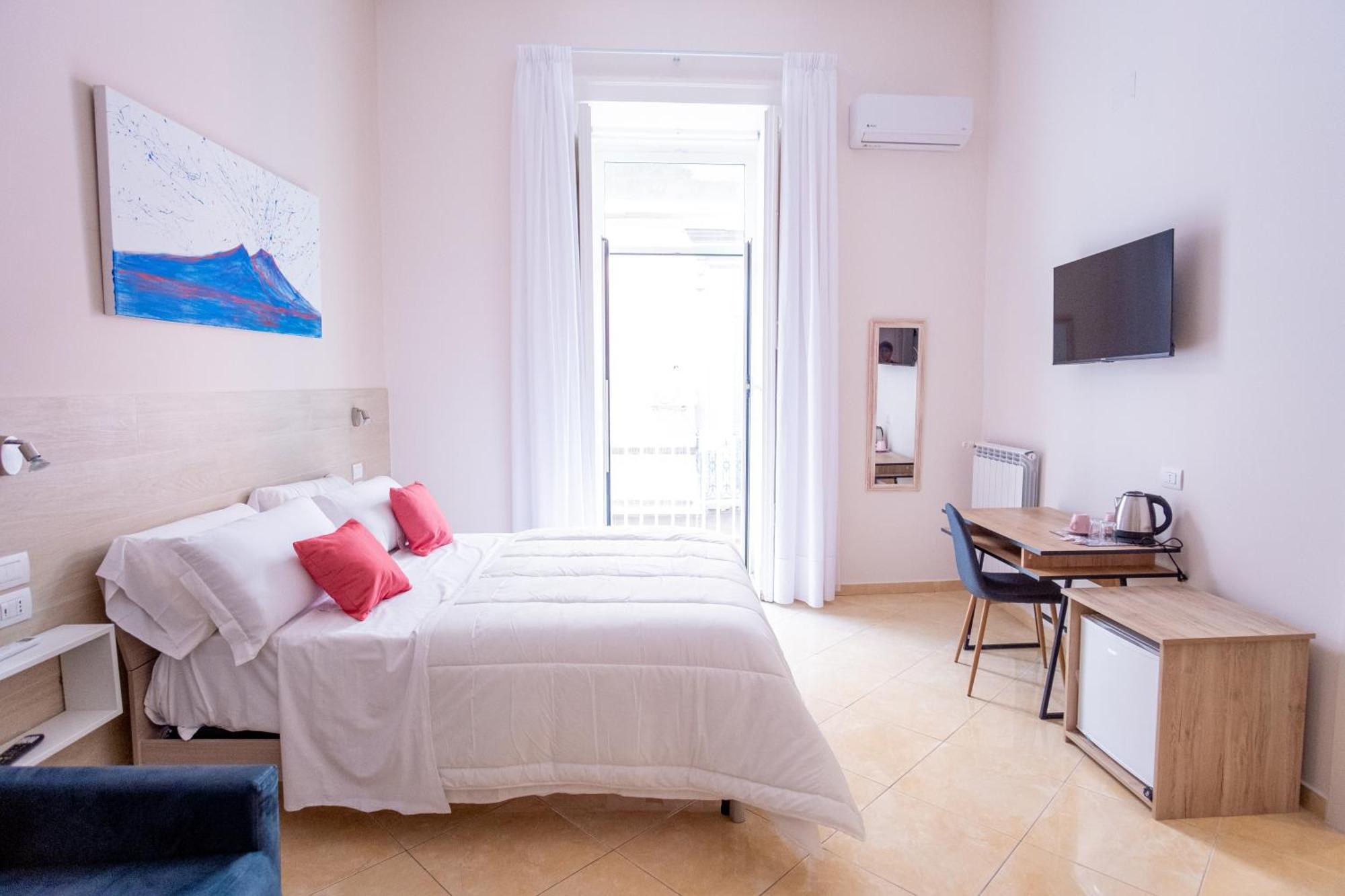 نابولي Leone Suites Toledo المظهر الخارجي الصورة
